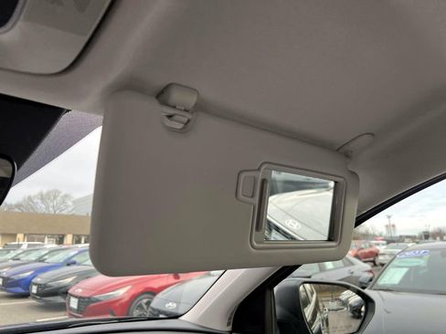 Certified 2025 Hyundai Tucson SE image 31