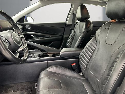 Used 2023 Hyundai Elantra Limited w/ Cargo Package FWD image 14