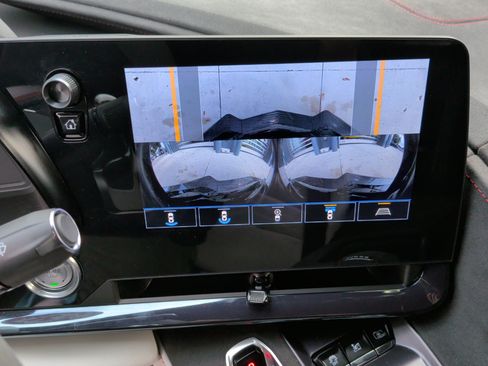 Used 2023 Chevrolet Corvette Stingray Premium Cpe w/ Z51 Performance Package image 25