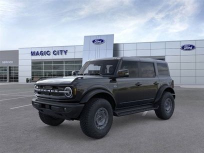New 2025 Ford Bronco Outer Banks w/ Sasquatch Package