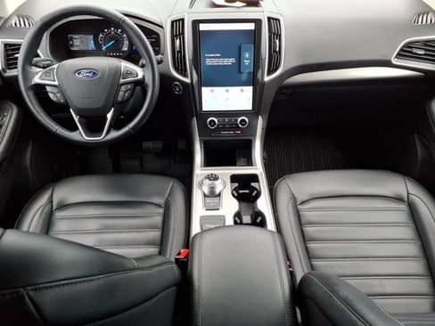 Certified 2024 Ford Edge SEL w/ Convenience Package AWD/4WD image 10