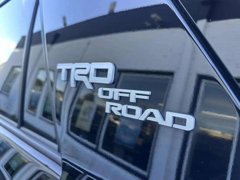 Used 2020 Toyota 4Runner TRD Off-Road Premium image 13