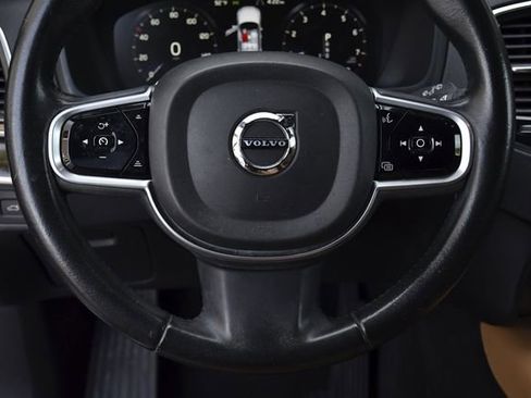Used 2018 Volvo XC90 T5 Momentum w/ Convenience Package FWD image 7