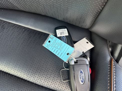 Certified 2025 Ford F250 Lariat w/ Lariat Ultimate Package image 34