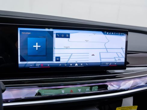 New 2026 BMW 750e xDrive w/ Executive Package image 33