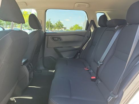 Certified 2024 Nissan Rogue S FWD image 18