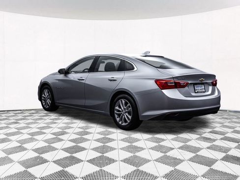 Used 2016 Chevrolet Malibu LT image 7