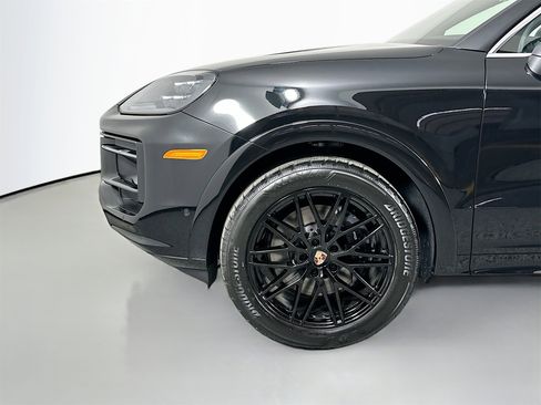 New 2026 Porsche Cayenne image 11
