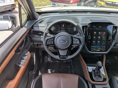 Used 2025 Subaru Forester Touring AWD/4WD image 18