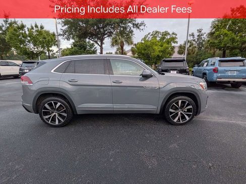 Used 2024 Volkswagen Atlas Cross Sport SEL Premium R-Line AWD/4WD image 3