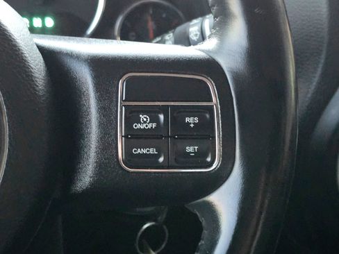 Used 2018 Jeep Wrangler Unlimited Sahara AWD/4WD image 23