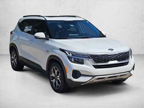 Used 2021 Kia Seltos EX AWD/4WD image 3