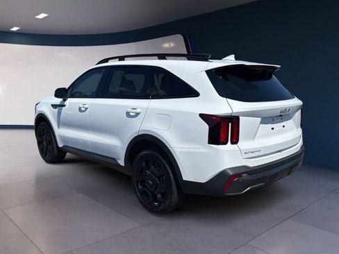 Certified 2024 Kia Sorento X-Line EX AWD/4WD image 3