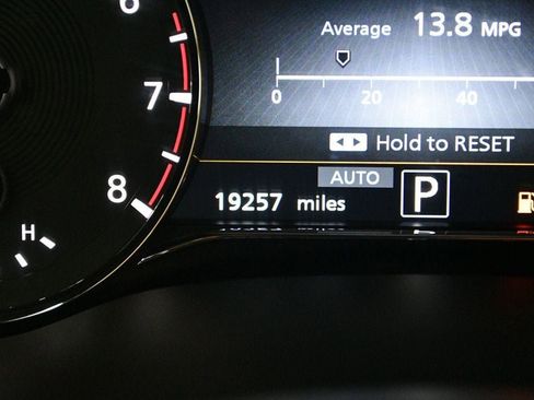 Used 2024 INFINITI QX80 Sensory w/ Cargo Package image 42