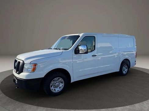 Used 2020 Nissan NV 2500 SV w/ Navigation Package image 2