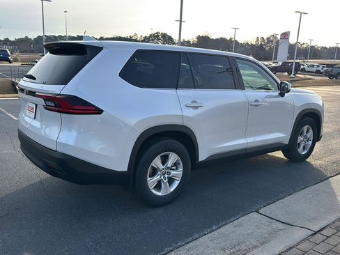 New 2026 Toyota Grand Highlander AWD Hybrid image 5