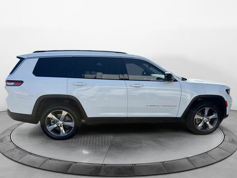 Used 2022 Jeep Grand Cherokee L Limited AWD/4WD image 3