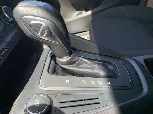 Used 2016 Ford Focus SE FWD image 24