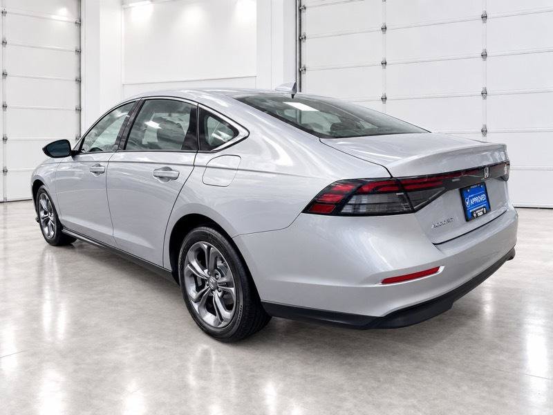 Used 2023 Honda Accord EX image 5