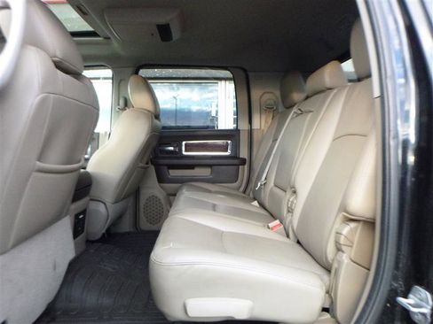 Used 2011 RAM 2500 Laramie w/ Cold Weather Group image 7