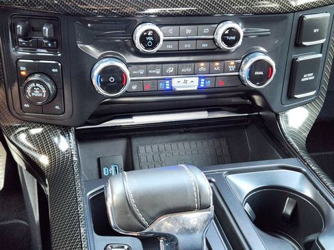 Used 2022 Ford F150 Lariat w/ Equipment Group 502A High AWD/4WD image 31