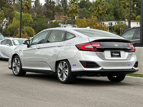 Used 2018 Honda Clarity Touring image 5