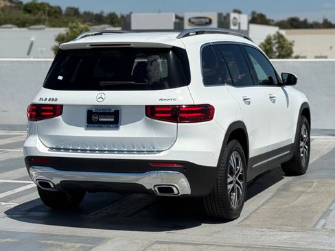 New 2026 Mercedes-Benz GLB 250 4MATIC image 14