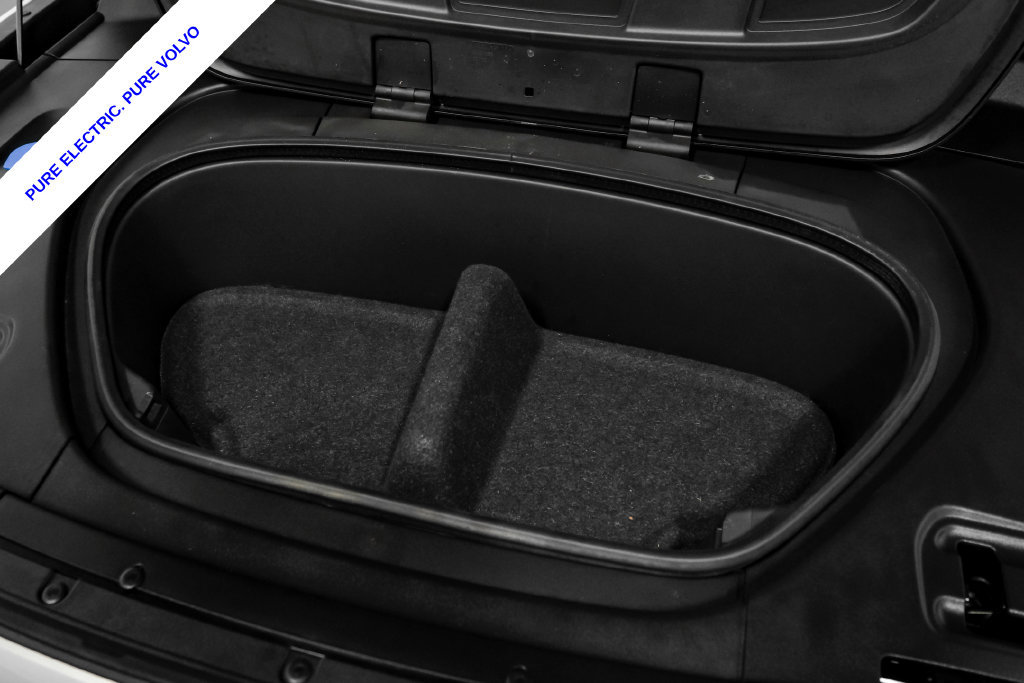 Used 2023 Volvo XC40 Recharge Plus AWD/4WD image 46