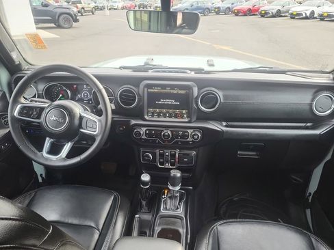 Used 2023 Jeep Wrangler Unlimited Sahara w/ Cold Weather Group image 13