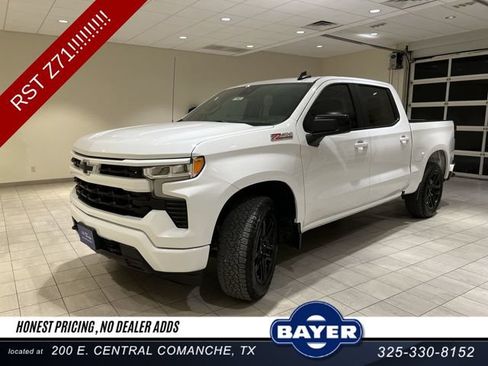 Used 2022 Chevrolet Silverado 1500 RST w/ Z71 Off-Road Package AWD/4WD image 1