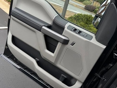 Used 2019 Ford F250 XLT image 32