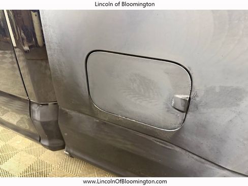 Used 2021 Ford F250 Platinum w/ FX4 Off-Road Package image 15