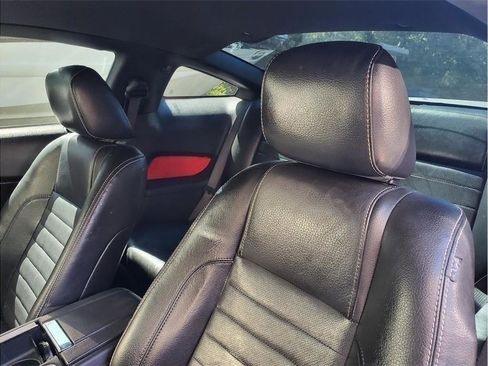 Used 2010 Ford Mustang GT Premium RWD image 16