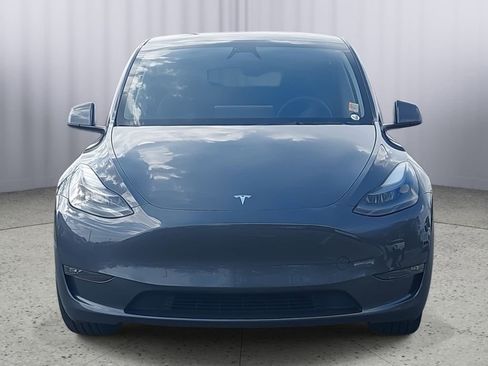 Used 2023 Tesla Model Y Long Range AWD/4WD image 8