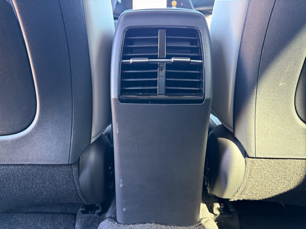 Used 2025 Kia Niro EX FWD image 35