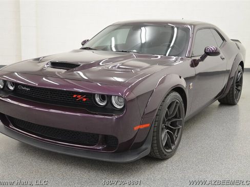 Used 2022 Dodge Challenger R/T Scat Pack RWD image 2