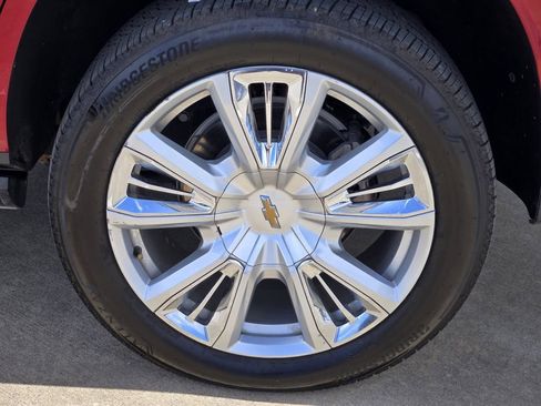 Used 2024 Chevrolet Tahoe High Country AWD/4WD image 8