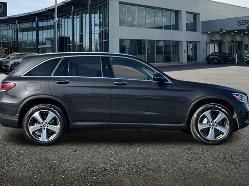 Certified 2022 Mercedes-Benz GLC 300 image 3