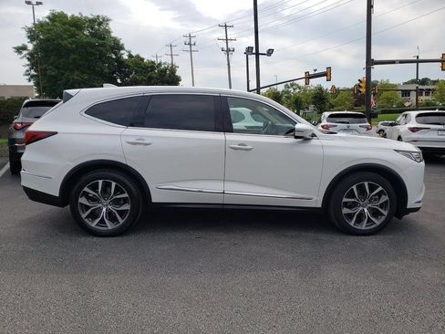Used 2023 Acura MDX SH-AWD w/ Technology Package image 11