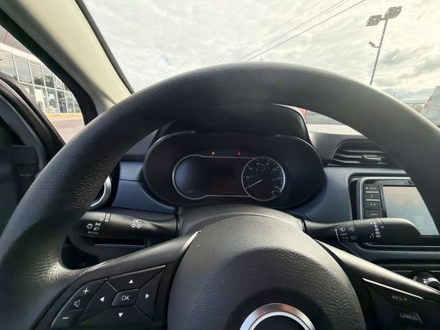 Used 2024 Nissan Versa SV FWD image 15
