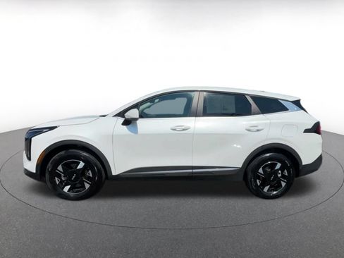 Used 2026 Kia Sportage LX AWD/4WD image 7