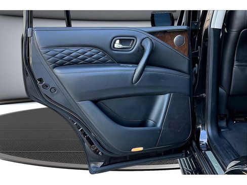 Used 2018 INFINITI QX80 4WD image 36
