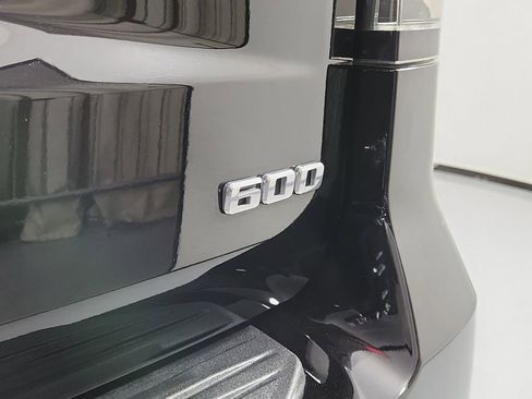 Certified 2023 Cadillac Escalade ESV Premium Luxury Platinum AWD/4WD image 5