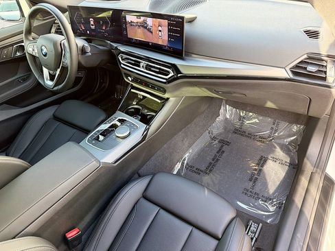 Used 2024 BMW 230i Coupe w/ Premium Package RWD image 13
