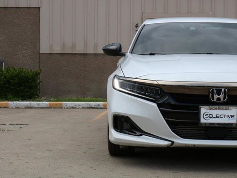 Used 2021 Honda Accord Sport Special Edition image 3