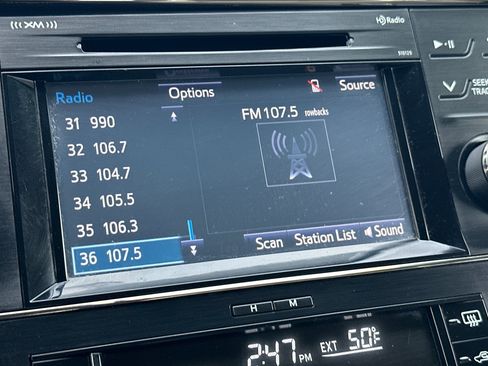 Used 2016 Toyota Avalon XLE image 17