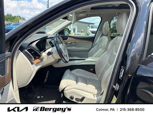 Used 2017 Volvo XC90 T6 Inscription w/ Vision Package AWD/4WD image 13