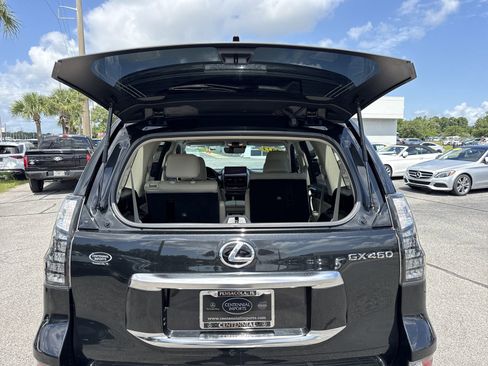 Used 2023 Lexus GX 460 Luxury w/ Sport Design Package AWD/4WD image 37