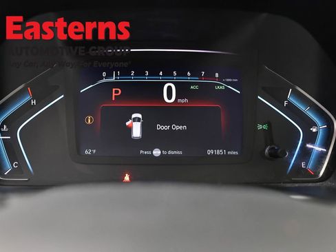 Used 2018 Honda Odyssey Touring image 17
