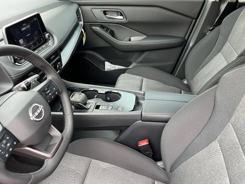 New 2026 Nissan Rogue SV FWD image 17